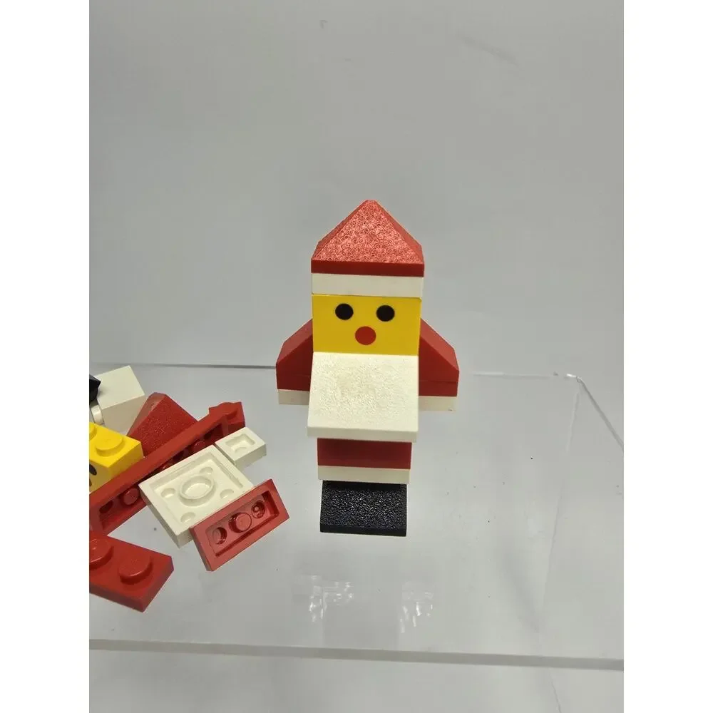 VINTAGE 1986 LEGO Santa Claus Set #1555 With Extra
